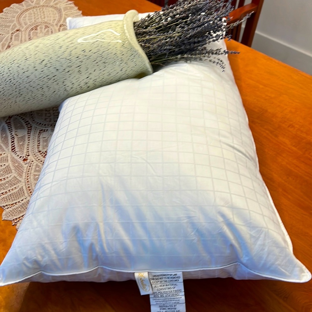 Sobella side sleeper pillow sold on Amazon